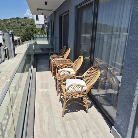 فيلة Beachfront With Private And Pool
